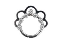 Anello a cerniera in titanio con motivo floreale| Itc