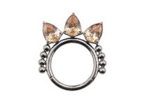 Anello a cerniera in titanio con petali ornamentali | Itc